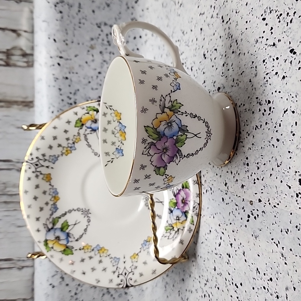 VTG Clarence England Purple Pansies Teacup Saucer Gold Trim England. Rare